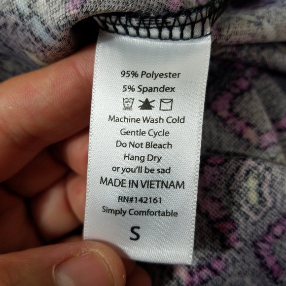 NWT Lularoe cassie Skirt Size S.

Waist approx: 28 - Picture 6 of 6